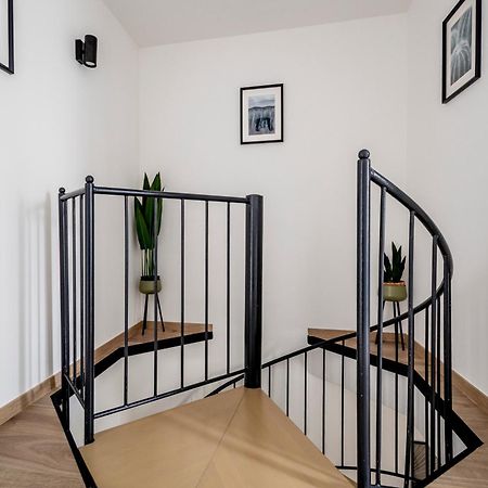 Naomi & Sophia Apartman Будапеща Екстериор снимка